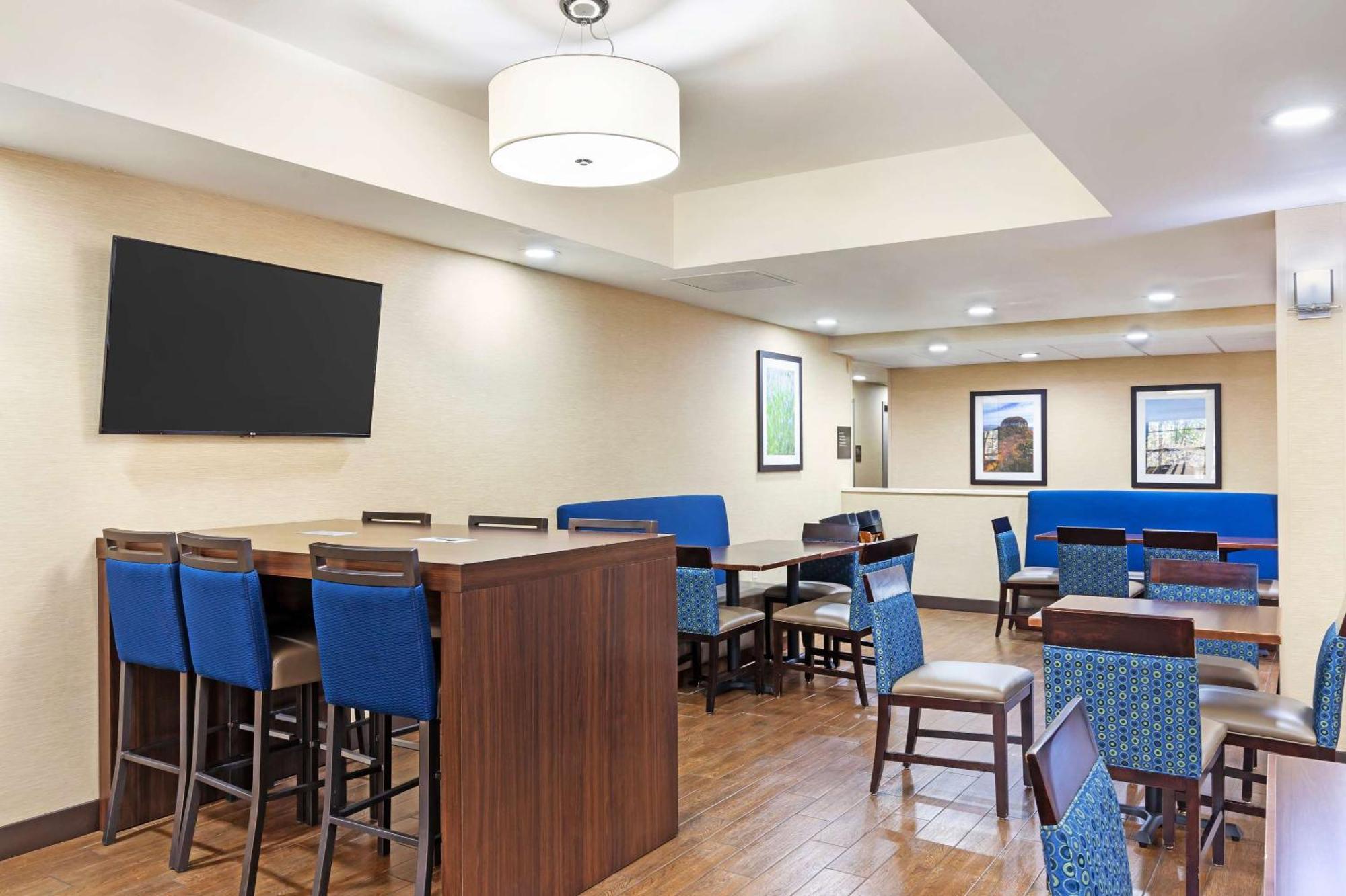 Comfort Suites Hanes Mall Winston-Salem Eksteriør billede