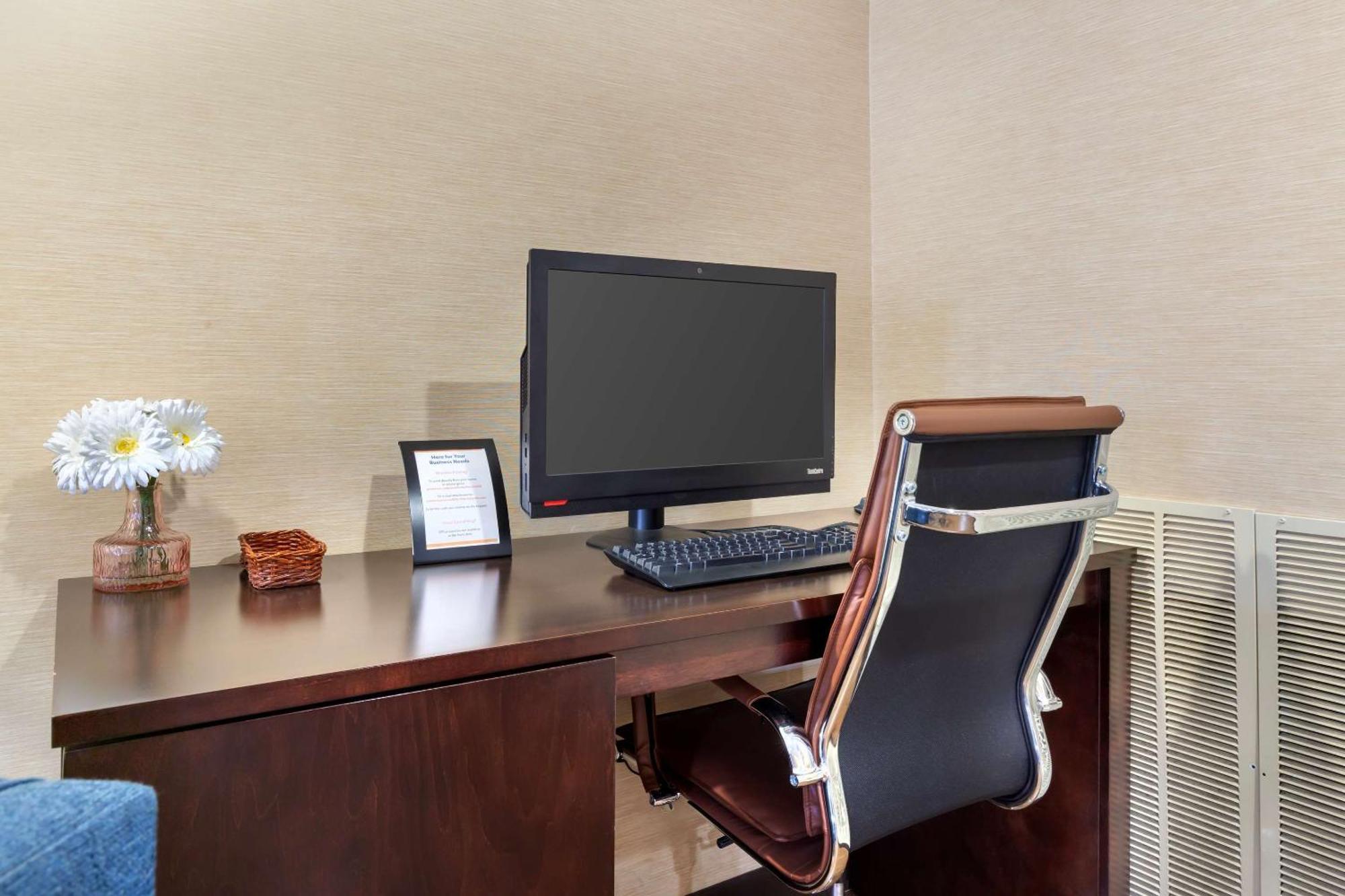 Comfort Suites Hanes Mall Winston-Salem Eksteriør billede