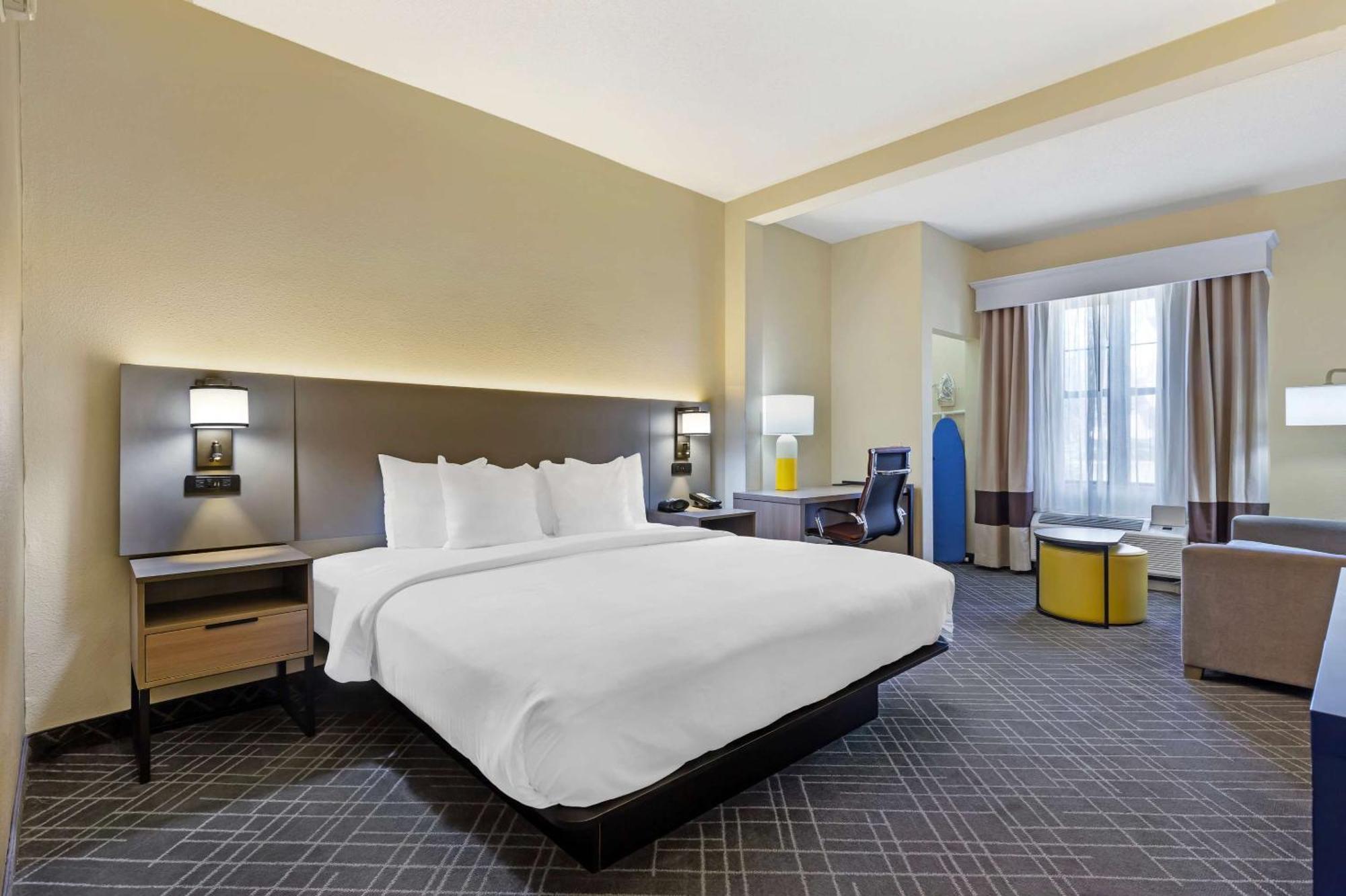Comfort Suites Hanes Mall Winston-Salem Eksteriør billede